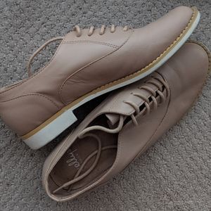 Shelly's London oxfords